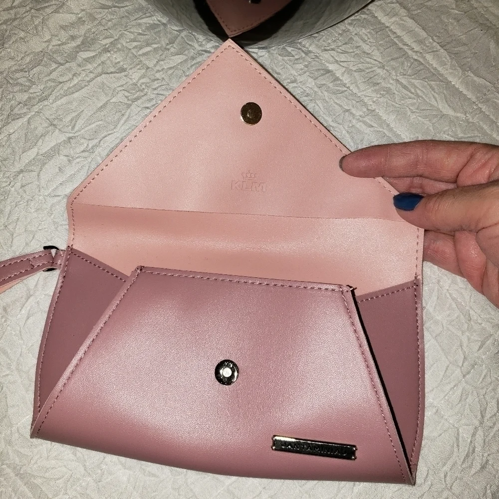 Jantaminiau wristlet